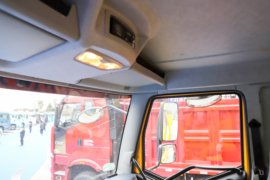 解放J6L&nbsp;平板运输车驾驶室图片