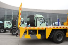 解放J6L&nbsp;平板运输车上装图片