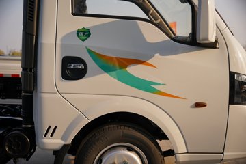 ����;��T5 1.6L���� 122���� ����5�� Һɲ 3.79�׵�����ʽ΢��ͼƬ