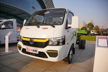 东风途逸T5 1.6L汽油 122马力 东安5档 液刹 3.79米单排厢式微卡