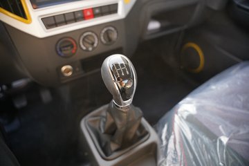 ����;��T5 1.6L���� 122���� ����5�� Һɲ 3.79�׵�����ʽ΢��ͼƬ