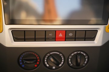 ����;��T5 1.6L���� 122���� ����5�� Һɲ 3.79�׵�����ʽ΢��ͼƬ