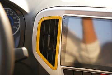 ����;��T5 1.6L���� 122���� ����5�� Һɲ 3.79�׵�����ʽ΢��ͼƬ