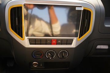 ����;��T5 1.6L���� 122���� ����5�� Һɲ 3.79�׵�����ʽ΢��ͼƬ