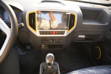 ����;��T5 1.6L���� 122���� ����5�� Һɲ 3.79�׵�����ʽ΢��ͼƬ