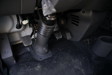 ����;��T5 1.6L���� 122���� ����5�� Һɲ 3.79�׵�����ʽ΢��ͼƬ