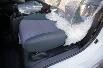 ����;��T5 1.6L���� 122���� ����5�� Һɲ 3.79�׵�����ʽ΢��ͼƬ