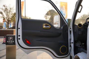 ����;��T5 1.6L���� 122���� ����5�� Һɲ 3.79�׵�����ʽ΢��ͼƬ