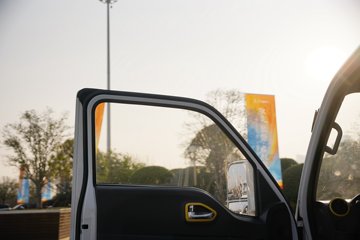 ����;��T5 1.6L���� 122���� ����5�� Һɲ 3.79�׵�����ʽ΢��ͼƬ