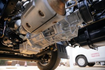 ����;��T5 1.6L���� 122���� ����5�� Һɲ 3.79�׵�����ʽ΢��ͼƬ