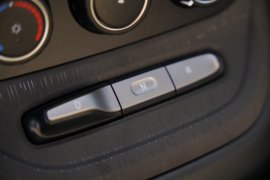 途逸T7&nbsp;电动载货车驾驶室图片