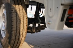 东风途逸T7E 3.1米单排纯电动栏板微卡 宁德时代41.86kWh