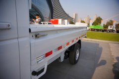 东风途逸T7E 3.1米单排纯电动栏板微卡 宁德时代41.86kWh