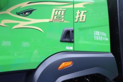青岛解放鹰拓 8X4 5.8米纯电动自卸车 宁德时代352kWh