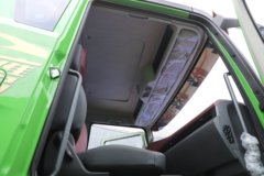 青岛解放鹰拓 8X4 5.8米纯电动自卸车 宁德时代352kWh