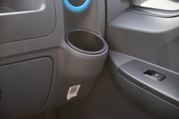 ����;��T9E Һɲ 4.005�׵��Ŵ��綯����΢�� �д��º�56.67kWhͼƬ