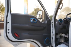 东风途逸T9E 液刹 4.005米单排纯电动栏板微卡 中创新航56.67kWh