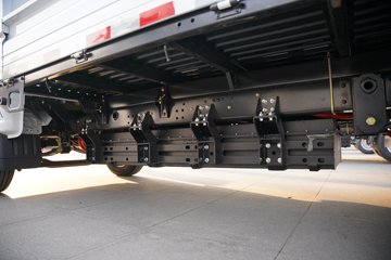 ����;��T9E Һɲ 4.005�׵��Ŵ��綯����΢�� �д��º�56.67kWhͼƬ