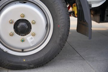 ����;��T9E Һɲ 4.005�׵��Ŵ��綯����΢�� �д��º�56.67kWhͼƬ