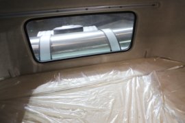 解放J6V&nbsp;电动牵引车驾驶室图片