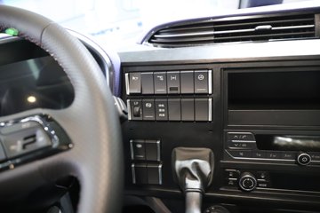 ���J6V 6X4 ���ʽ���̻�϶���ǣ���� ����ʱ��118kWhͼƬ