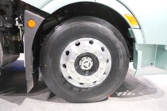 解放J6V 6X4 插电式增程混合动力牵引车 宁德时代118kWh