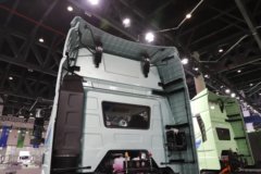 解放J6E 4X2 混合动力牵引车 宁德时代58kWh