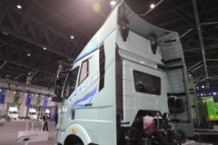 解放J6E 4X2 混合动力牵引车 宁德时代58kWh