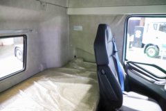 解放J6E 4X2 混合动力牵引车 宁德时代58kWh