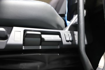 ���J6E 4X2 ��϶���ǣ���� ����ʱ��58kWhͼƬ