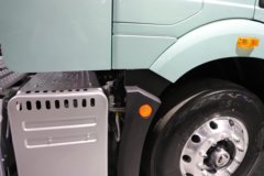 解放J6E 4X2 混合动力牵引车 宁德时代58kWh