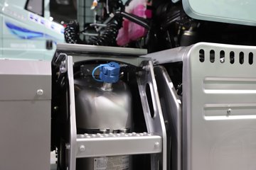 ���J6E 4X2 ��϶���ǣ���� ����ʱ��58kWhͼƬ