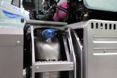 解放J6E 4X2 混合动力牵引车 宁德时代58kWh