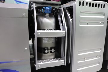 ���J6E 4X2 ��϶���ǣ���� ����ʱ��58kWhͼƬ