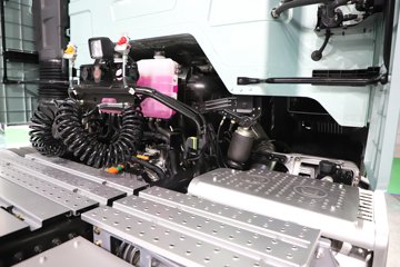 ���J6E 4X2 ��϶���ǣ���� ����ʱ��58kWhͼƬ