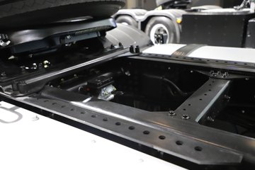 ���J6E 4X2 ��϶���ǣ���� ����ʱ��58kWhͼƬ