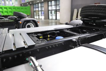 ���J6E 4X2 ��϶���ǣ���� ����ʱ��58kWhͼƬ