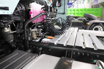 ���J6E 4X2 ��϶���ǣ���� ����ʱ��58kWhͼƬ