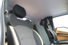 解放领途 焕新款 3.2L柴油 180马力 法士特8档 5.8米仓栅式载货车