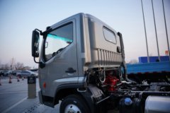 东风多利卡D6-L 重载版 2.5L柴油 185马力 法士特8档 气刹 4.17米单排仓栅式轻卡