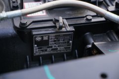 东风多利卡D6-L 重载版 2.5L柴油 185马力 法士特8档 气刹 4.17米单排仓栅式轻卡