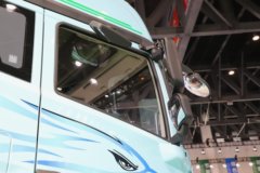 解放鹰驰 6X4 纯电动牵引车 宁德时代400.61kWh