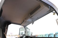 解放 新领途 复合版 2.4L柴油 180马力 4X2 法士特6档 4.2米单排栏板轻卡