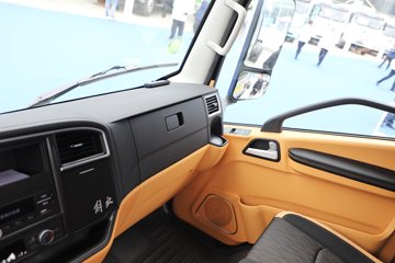 ��� ����; ���ϰ� 2.4L���� 180���� 4X2 ��ʿ��6�� 4.2�׵��������ῨͼƬ