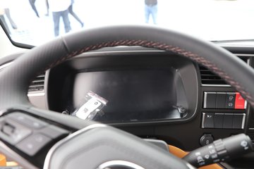 ��� ����; ���ϰ� 2.4L���� 180���� 4X2 ��ʿ��6�� 4.2�׵��������ῨͼƬ