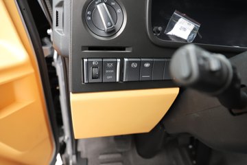 ��� ����; ���ϰ� 2.4L���� 180���� 4X2 ��ʿ��6�� 4.2�׵��������ῨͼƬ