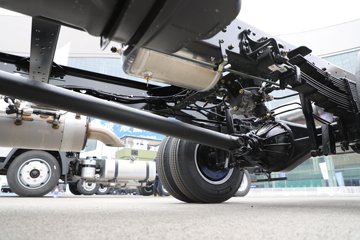 ��� ����; ���ϰ� 2.4L���� 180���� 4X2 ��ʿ��6�� 4.2�׵��������ῨͼƬ