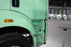 解放J6G 6X4 纯电动牵引车 宁德时代400kWh