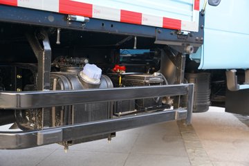 ���������D6-S 2.3L���� 142���� ������5�� ��ɲ 3.2��˫�������ῨͼƬ