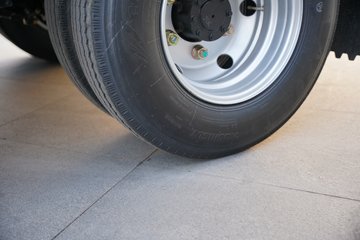 ���������D6-S 2.3L���� 142���� ������5�� ��ɲ 3.2��˫�������ῨͼƬ